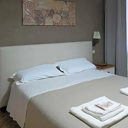Bed and Breakfast Apollo 3*